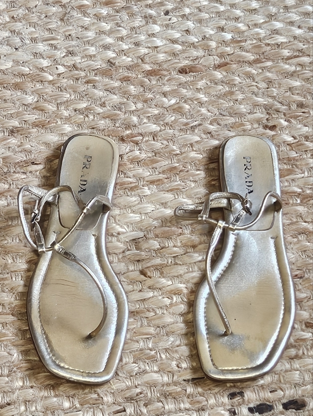 Prada Women's Metallic Gold Leather Thong Sandals - Sz 40 - Picture 3 of 5